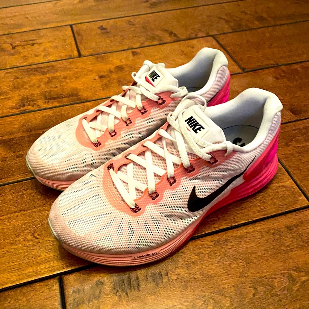 NIKE Lunarglide 6